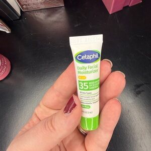 Cetaphil Daily Facial Moisturizer SPF 35